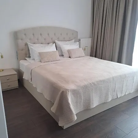 Jbhotels Deluxe Hanza Tower Apartament